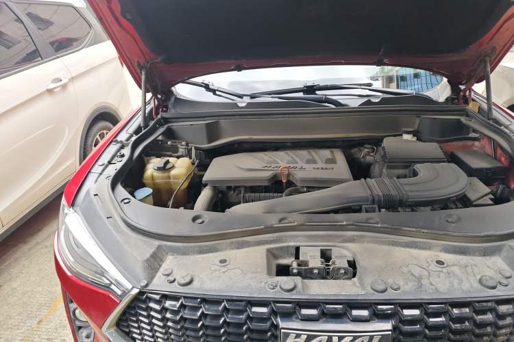 Used Haval F7 2019 1.5T Two-Wheel-Drive i-Type China VI Standard Engine Bay Right