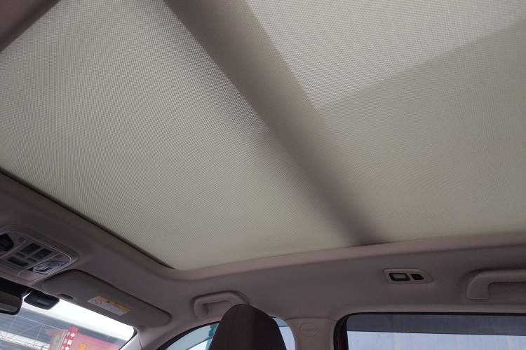 Used Haval F7 2019 2.0T Four-Wheel Drive iJoy China V Standard Headliner