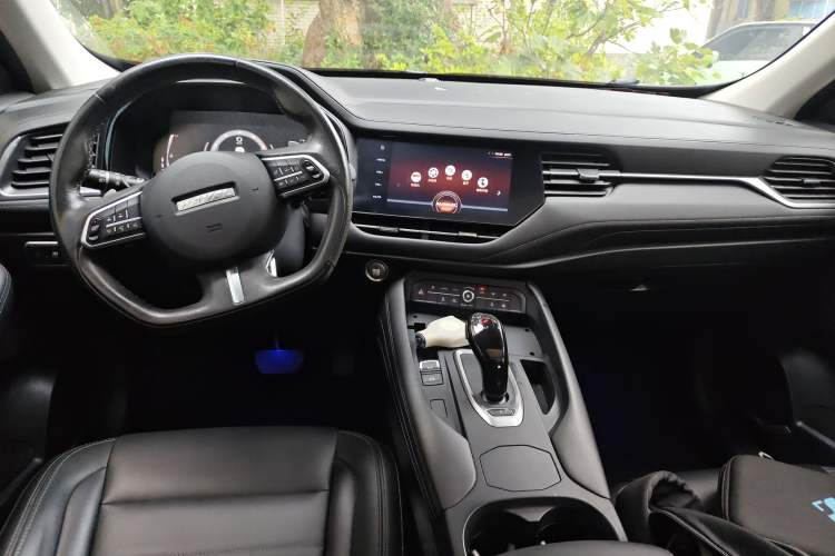 Used Haval F7 2019 1.5T Two-Wheel-Drive i-Type China VI Standard Interior 2