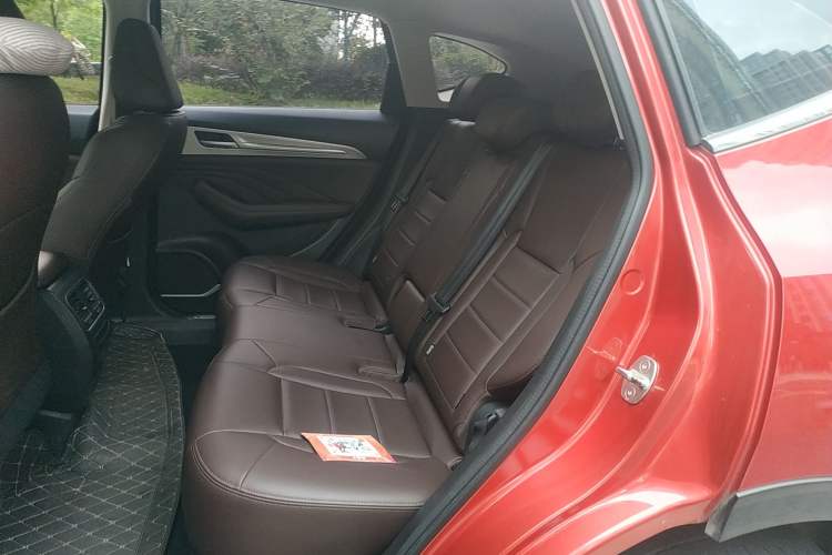 Used Haval F7 2019 1.5T Two-Wheel Drive i-Trend China V Emission Standard Left Rear Seat