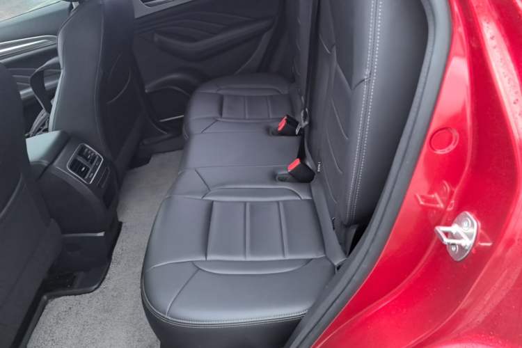 Used Haval F7 2019 1.5T Two-Wheel Drive i-Trend China V Emission Standard Left Rear Seat