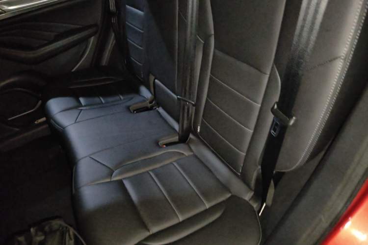 Used Haval F7 2019 1.5T Two-Wheel Drive i-Trend China VI Standard Left Rear Seat