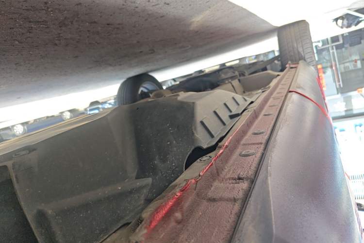 Used Haval F7 2019 1.5T Two-Wheel Drive i-Trend China V Emission Standard Left Side Sill