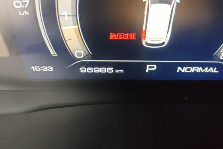 Used Haval F7 2019 1.5T Two-Wheel-Drive i-Type China VI Standard Odometer Close Up