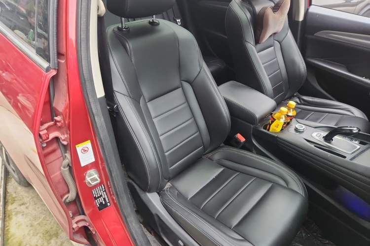 Used Haval F7 2019 1.5T Two-Wheel Drive i-Trend China V Emission Standard Right Front Seat