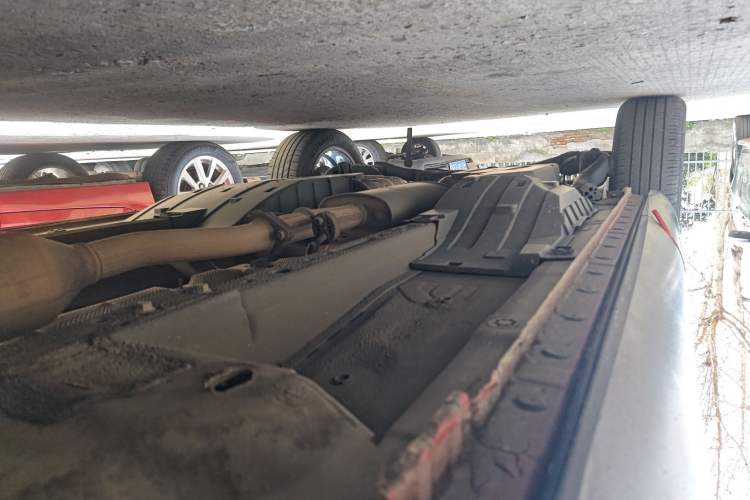 Used Haval F7 2019 1.5T Two-Wheel Drive i-Trend China V Emission Standard Right Side Sill