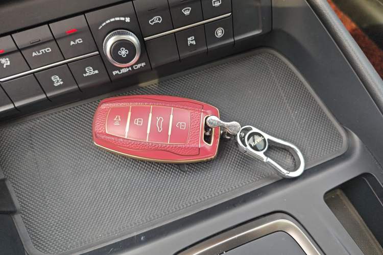 Used Haval F7 2019 1.5T Two-Wheel Drive i-Trend China V Emission Standard Vehicle Key