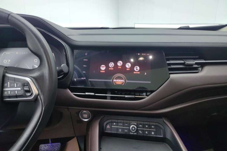 Used Haval F7 2019 2.0T Four-Wheel Drive iJoy China V Standard Audio And AC Panel