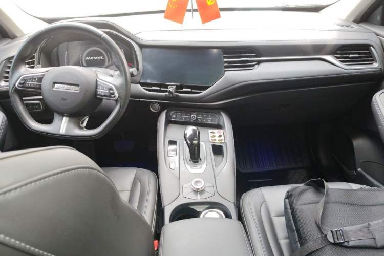 Used Haval F7 2019 2.0T Four-Wheel Drive iJoy China V Standard Center Console