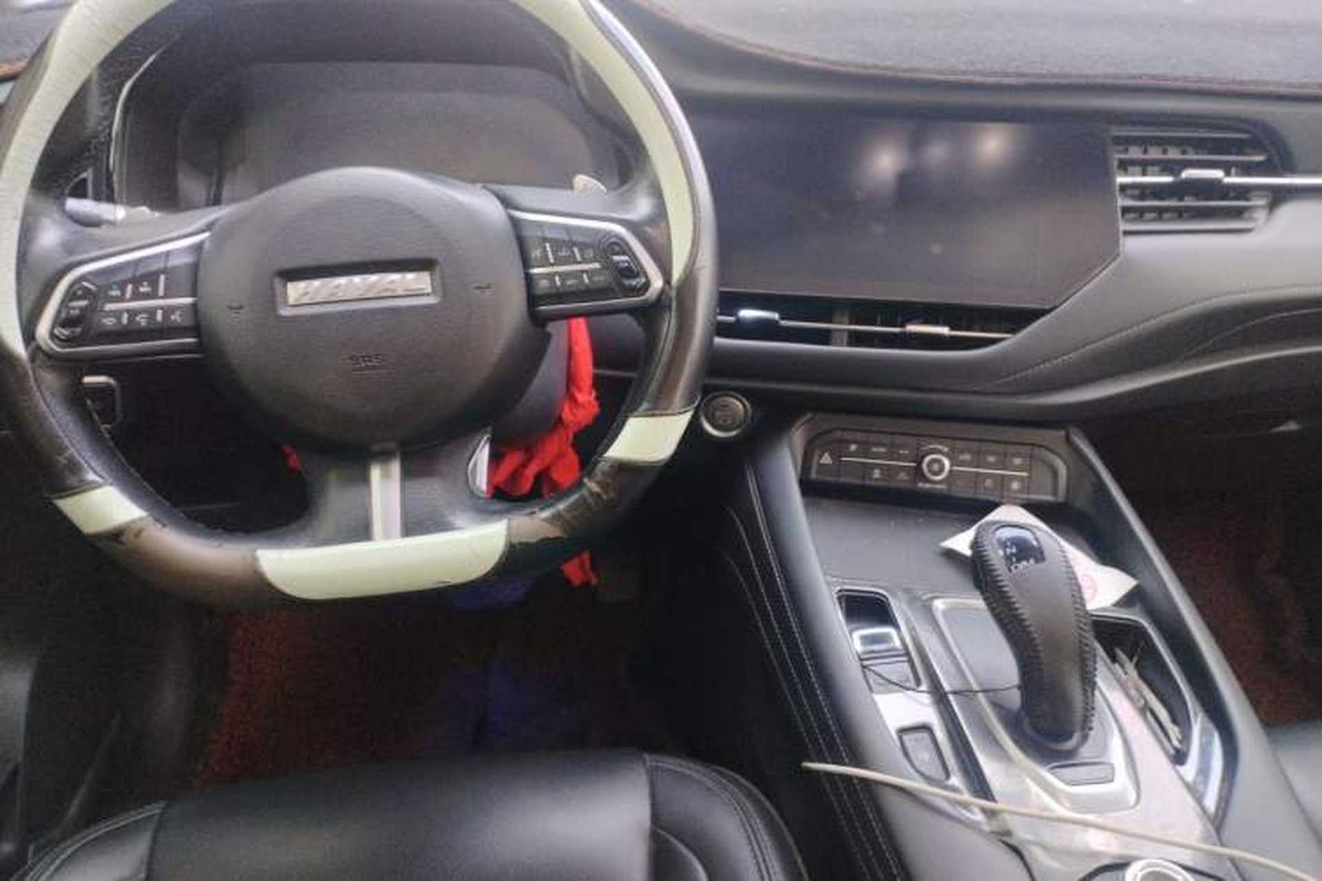 Used Haval F7 2019 1.5T Two-Wheel Drive i-Trend China VI Standard Center Console