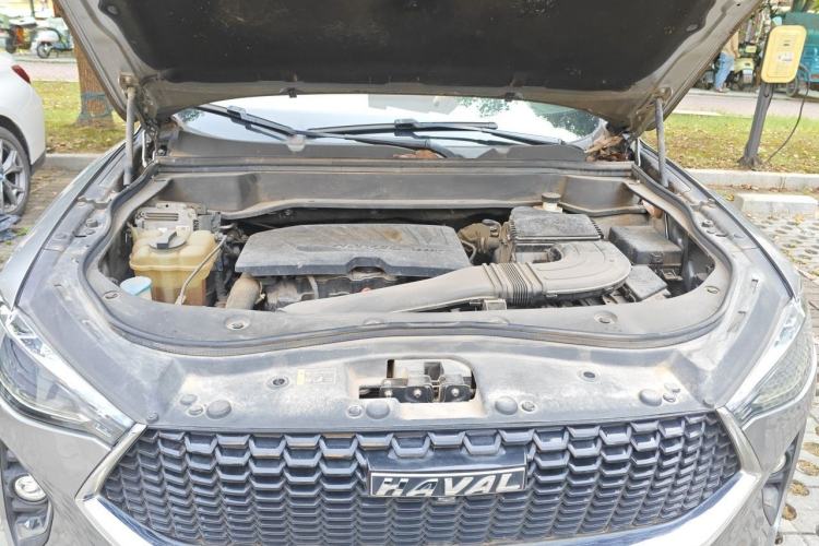 Used Haval F7 2019 1.5T Two-Wheel Drive i-Trend China V Emission Standard Engine Bay