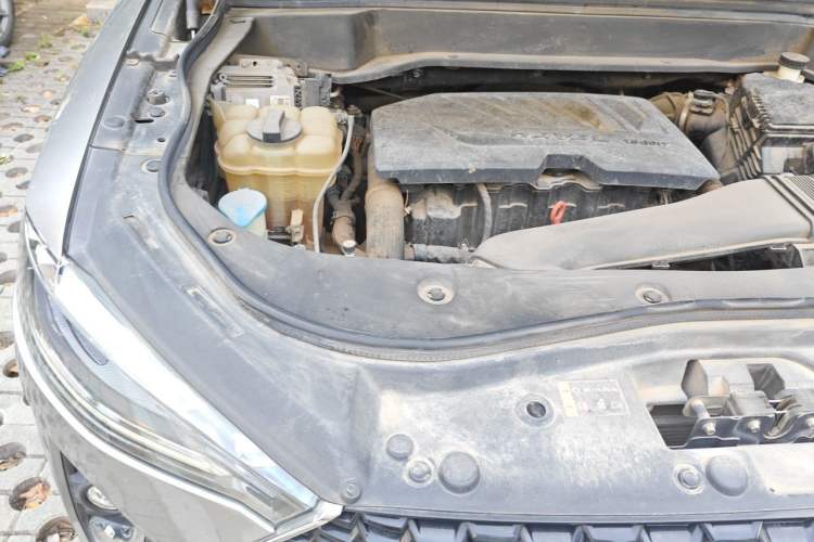 Used Haval F7 2019 1.5T Two-Wheel Drive i-Trend China V Emission Standard Engine Bay Right
