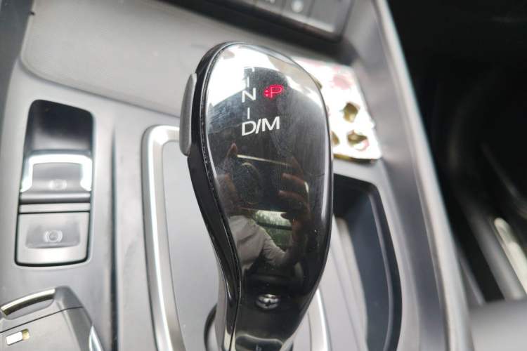 Used Haval F7 2019 2.0T Four-Wheel Drive iJoy China V Standard Gear Lever
