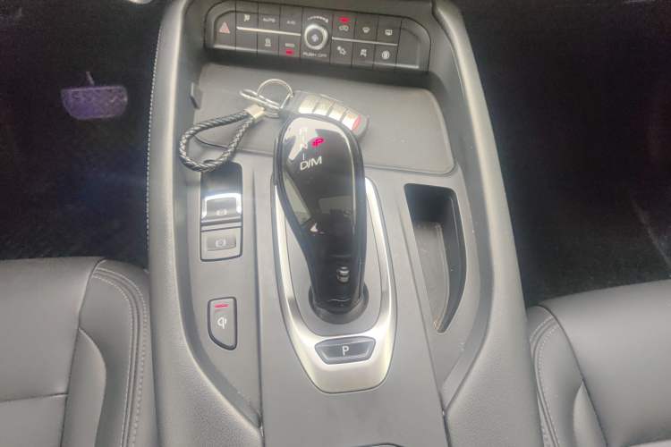 Used Haval F7 2019 2.0T Four-Wheel Drive iJoy China VI Standard Gear Lever