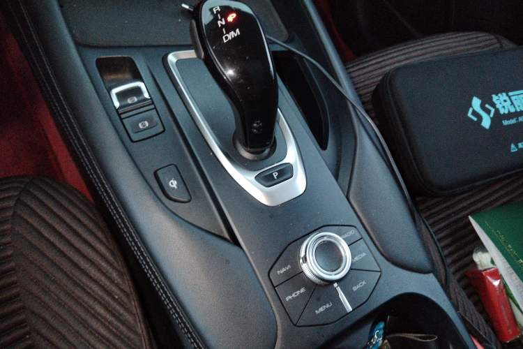 Used Haval F7 2019 1.5T Two-Wheel Drive i-Trend China VI Standard Gear Lever