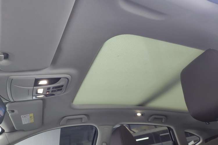 Used Haval F7 2019 2.0T Four-Wheel Drive iJoy China V Standard Headliner