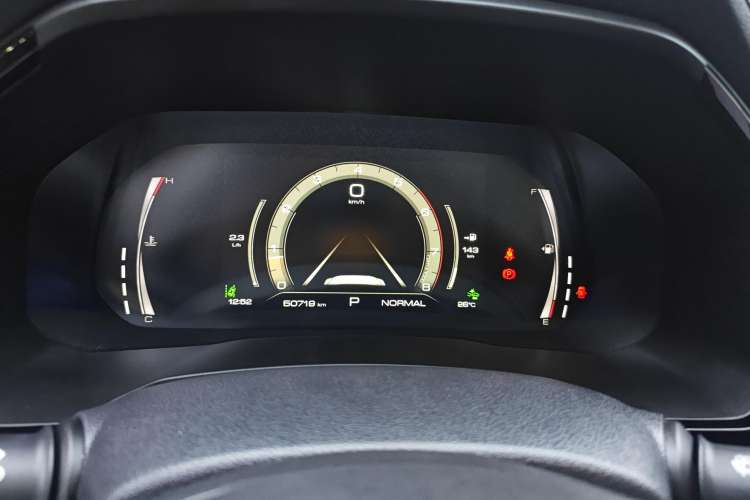 Used Haval F7 2019 2.0T Two-Wheel-Drive i-Van China VI Standard Instrument Cluster