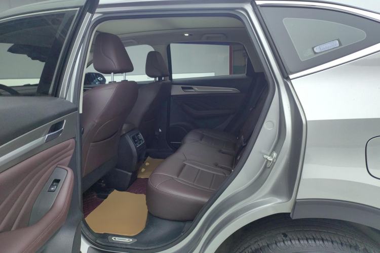 Used Haval F7 2019 2.0T Four-Wheel Drive iJoy China V Standard Left Rear Seat