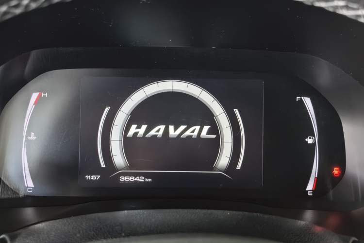 Used Haval F7 2019 1.5T Two-Wheel Drive i-Trend China V Emission Standard Odometer Close Up