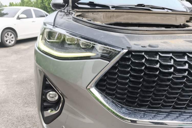 Used Haval F7 2019 1.5T Two-Wheel Drive i-Trend China V Emission Standard Right Front Headlight