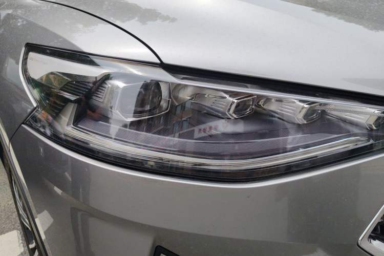 Used Haval F7 2019 2.0T Four-Wheel Drive iJoy China V Standard Right Front Headlight