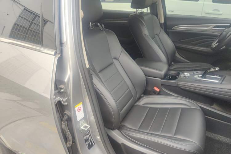 Used Haval F7 2019 2.0T Four-Wheel Drive iJoy China VI Standard Right Front Seat