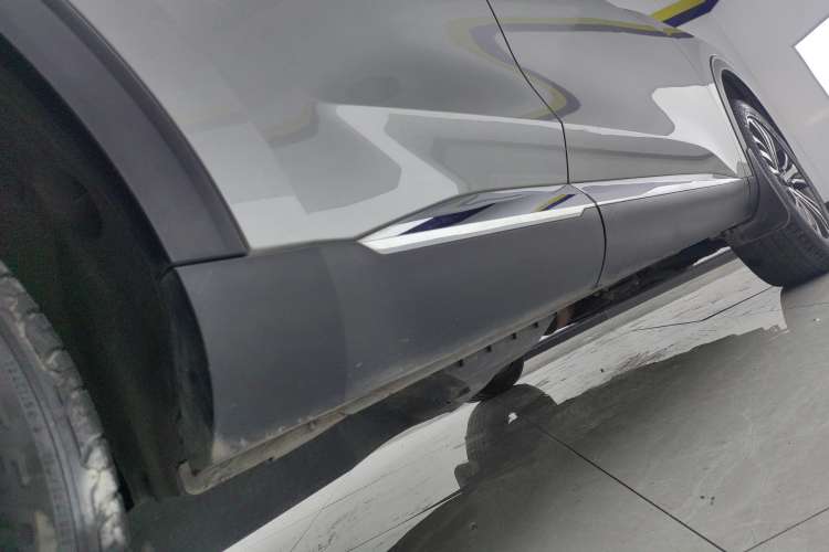 Used Haval F7 2019 2.0T Four-Wheel Drive iJoy China V Standard Right Side Sill