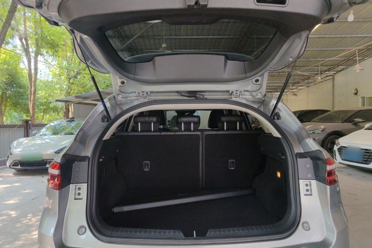 Used Haval F7 2019 2.0T Two-Wheel-Drive i-Van China VI Standard Trunk