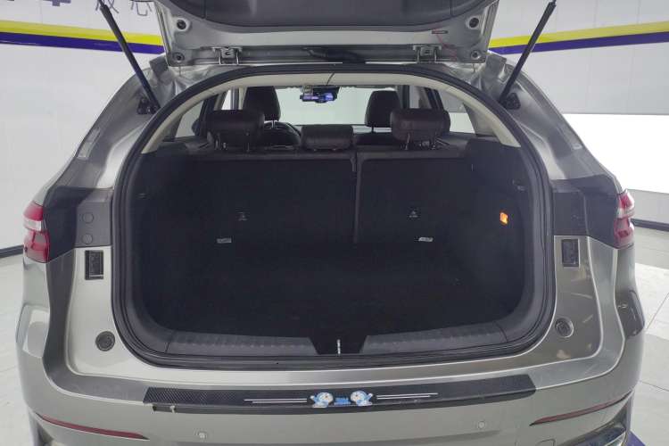 Used Haval F7 2019 2.0T Four-Wheel Drive iJoy China V Standard Trunk