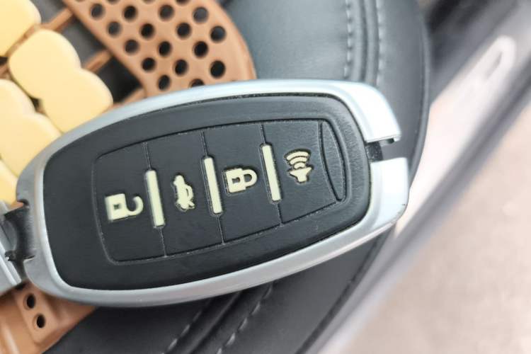 Used Haval F7 2019 1.5T Two-Wheel Drive i-Trend China V Emission Standard Vehicle Key