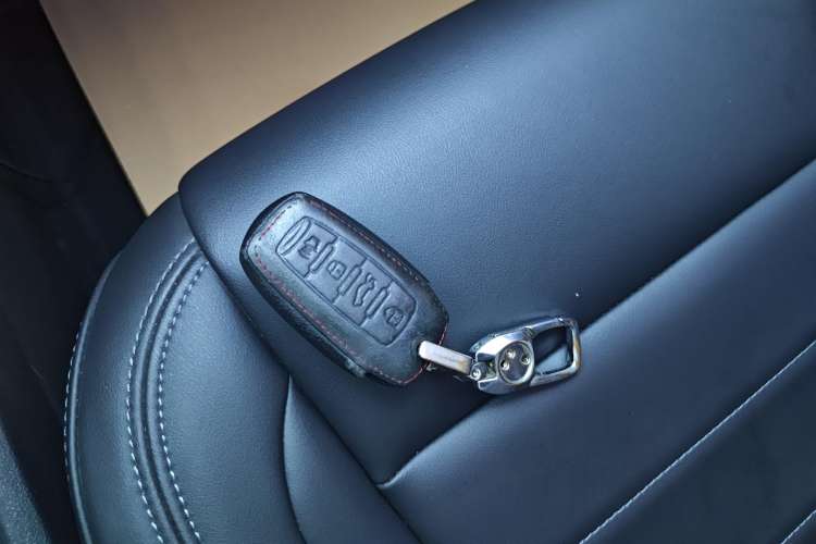 Used Haval F7 2019 2.0T Two-Wheel-Drive i-Van China VI Standard Vehicle Key
