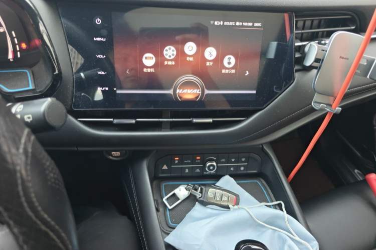 Used Haval F7 2019 1.5T Two-Wheel Drive i-Type China V Standard Audio And AC Panel