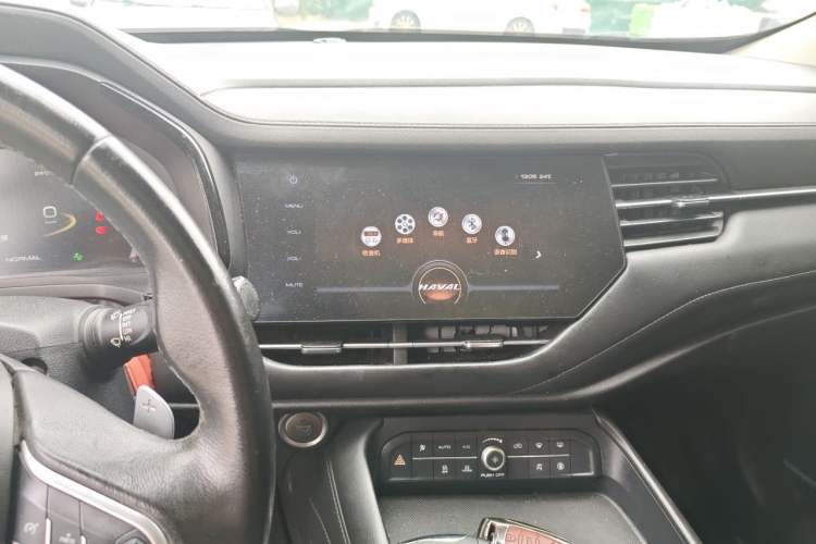 Used Haval F7 2019 1.5T Two-Wheel Drive i-Type China V Standard Audio And AC Panel