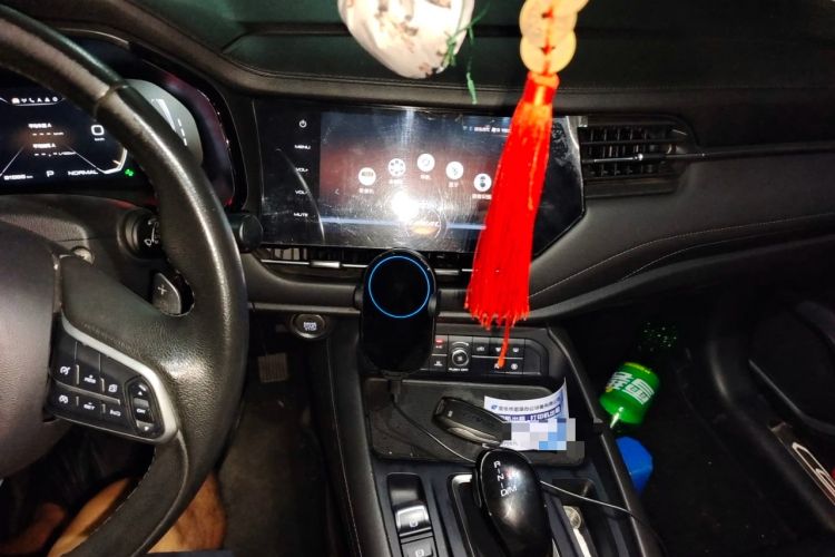 Used Haval F7 2019 2.0T Two-Wheel-Drive i-Van China VI Standard Audio And AC Panel