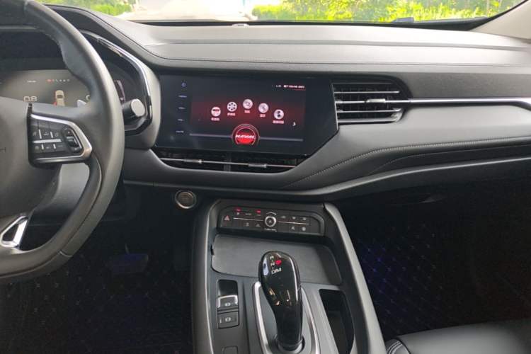 Used Haval F7 2019 1.5T Two-Wheel Drive i-Type China V Standard Audio And AC Panel