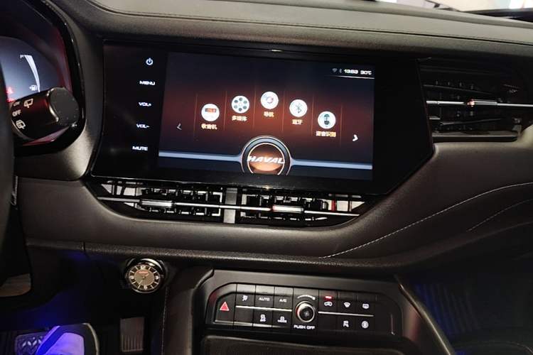 Used Haval F7 2019 1.5T Two-Wheel Drive i-Trend China VI Standard Audio And AC Panel