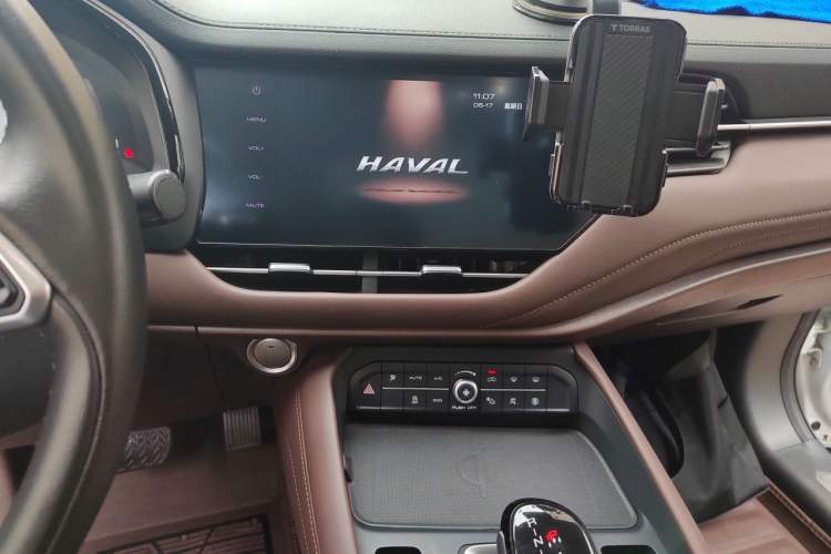 Used Haval F7 2019 2.0T Four-Wheel Drive iJoy China V Standard Audio And AC Panel