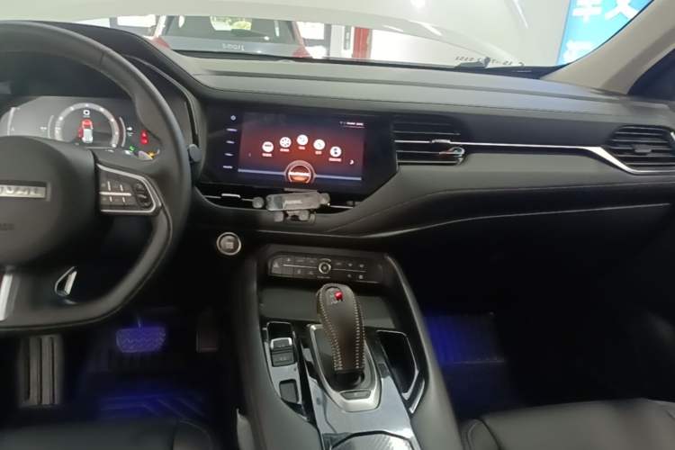 Used Haval F7 2019 1.5T Two-Wheel Drive i-Type China V Standard Audio And AC Panel