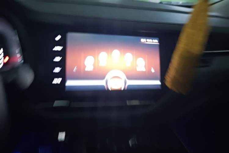 Used Haval F7 2019 1.5T Two-Wheel Drive i-Trend China VI Standard Audio And AC Panel