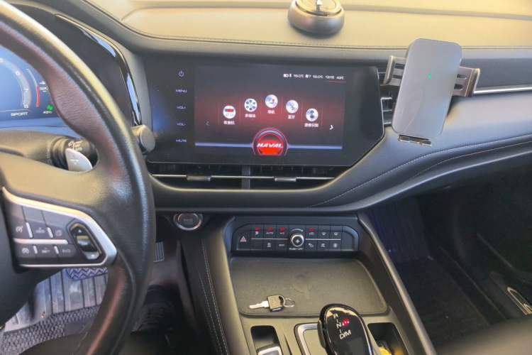 Used Haval F7 2019 2.0T Four-Wheel Drive iJoy China VI Standard Audio And AC Panel