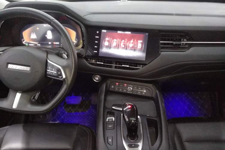 Used Haval F7 2019 1.5T Two-Wheel Drive i-Trend China VI Standard Audio And AC Panel