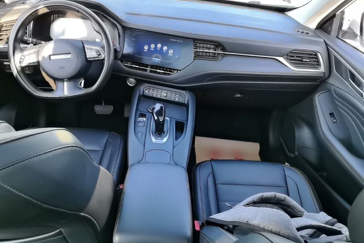 Used Haval F7 2019 1.5T Two-Wheel-Drive i-Type China VI Standard Center Console