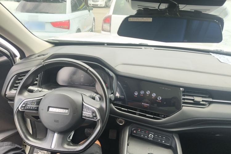 Used Haval F7 2019 2.0T Two-Wheel Drive i-Van China V standard Center Console