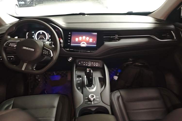 Used Haval F7 2019 1.5T Two-Wheel Drive i-Trend China V Emission Standard Center Console