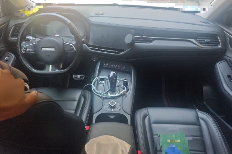 Used Haval F7 2019 2.0T Four-Wheel Drive iJoy China V Standard Center Console