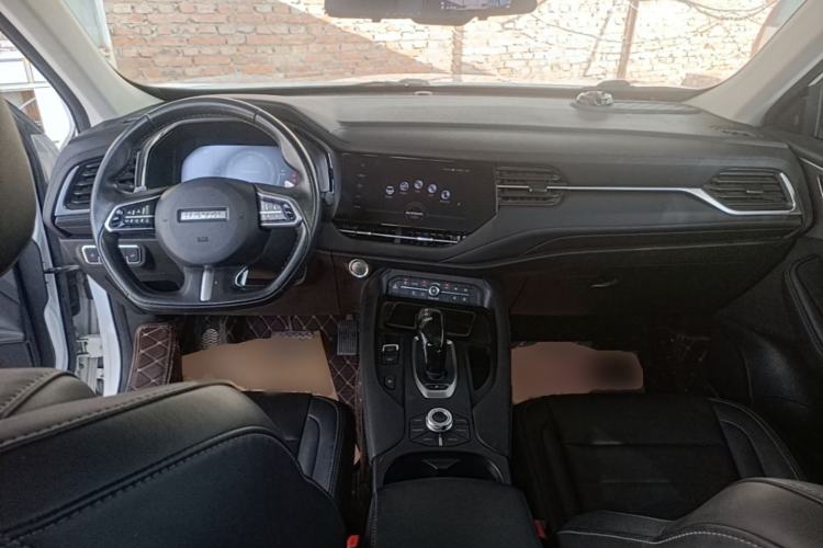Used Haval F7 2019 1.5T Two-Wheel Drive i-Trend China VI Standard Center Console