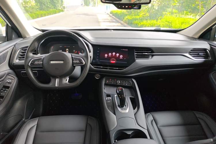 Used Haval F7 2019 1.5T Two-Wheel Drive i-Type China V Standard Center Console