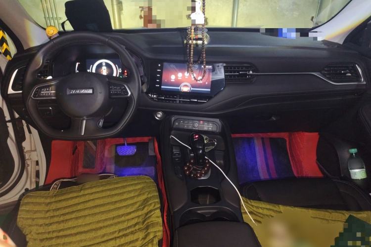 Used Haval F7 2019 1.5T Two-Wheel-Drive i-Type China VI Standard Center Console