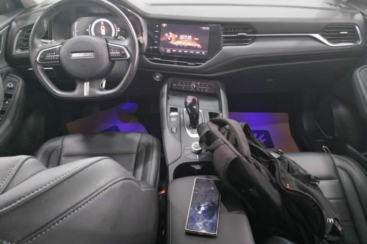 Used Haval F7 2019 2.0T Four-Wheel Drive iJoy China V Standard Center Console