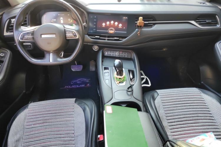 Used Haval F7 2019 1.5T Two-Wheel Drive i-Type China V Standard Center Console